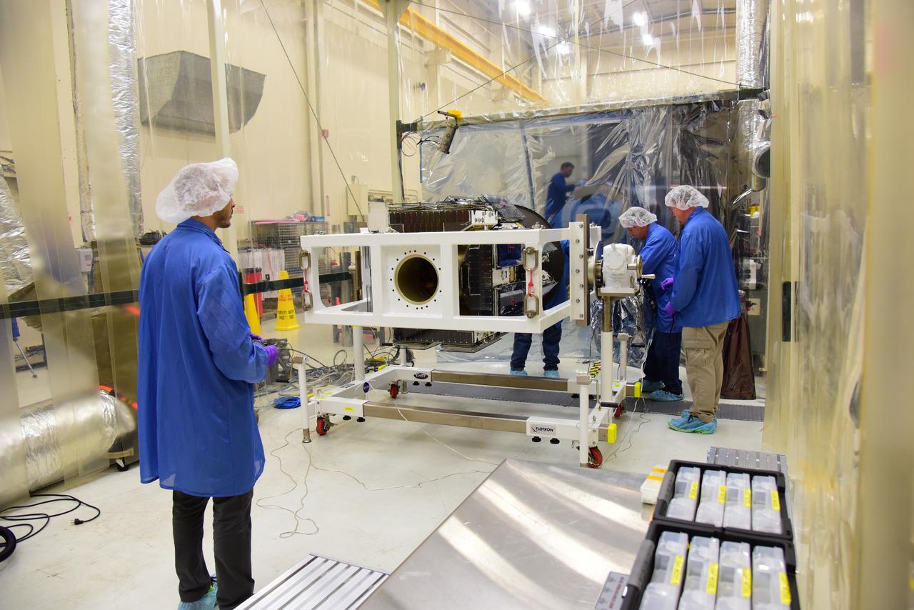 CYGNSS — Pegasus XL CYGNSS Spacecraft Mate